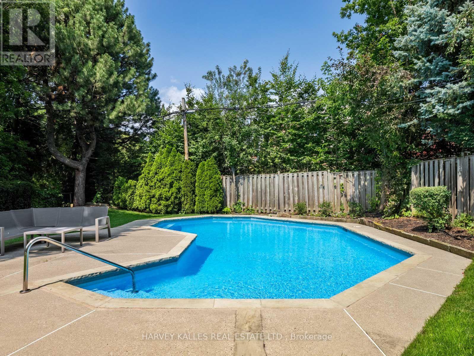 14 Dewbourne Avenue, Toronto, Ontario M5P 1Z4 - Photo 32 - C13771738