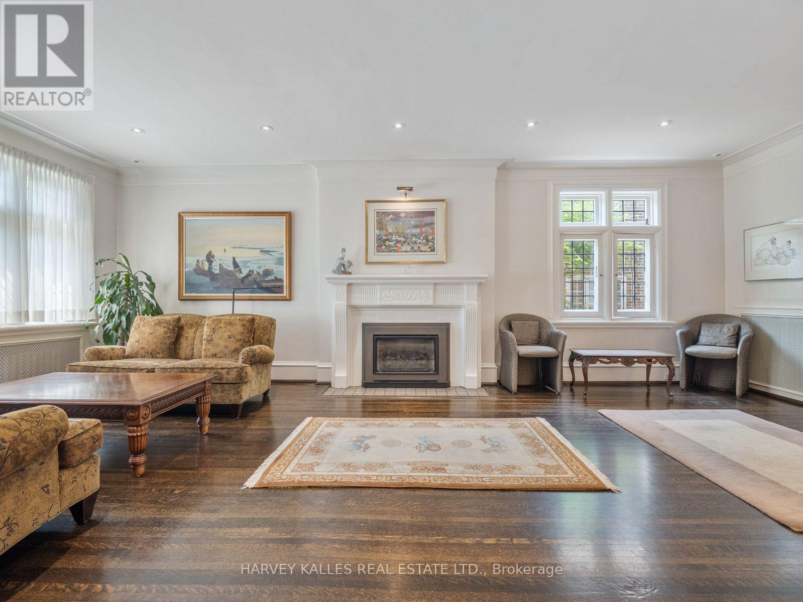 14 Dewbourne Avenue, Toronto, Ontario M5P 1Z4 - Photo 5 - C13771738