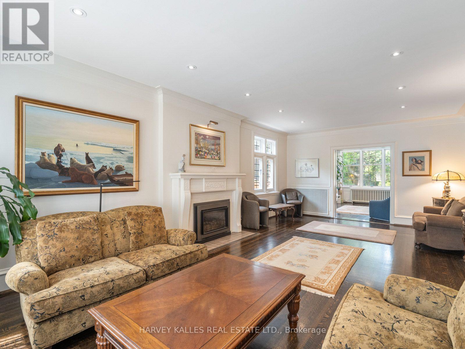 14 Dewbourne Avenue, Toronto, Ontario M5P 1Z4 - Photo 6 - C13771738