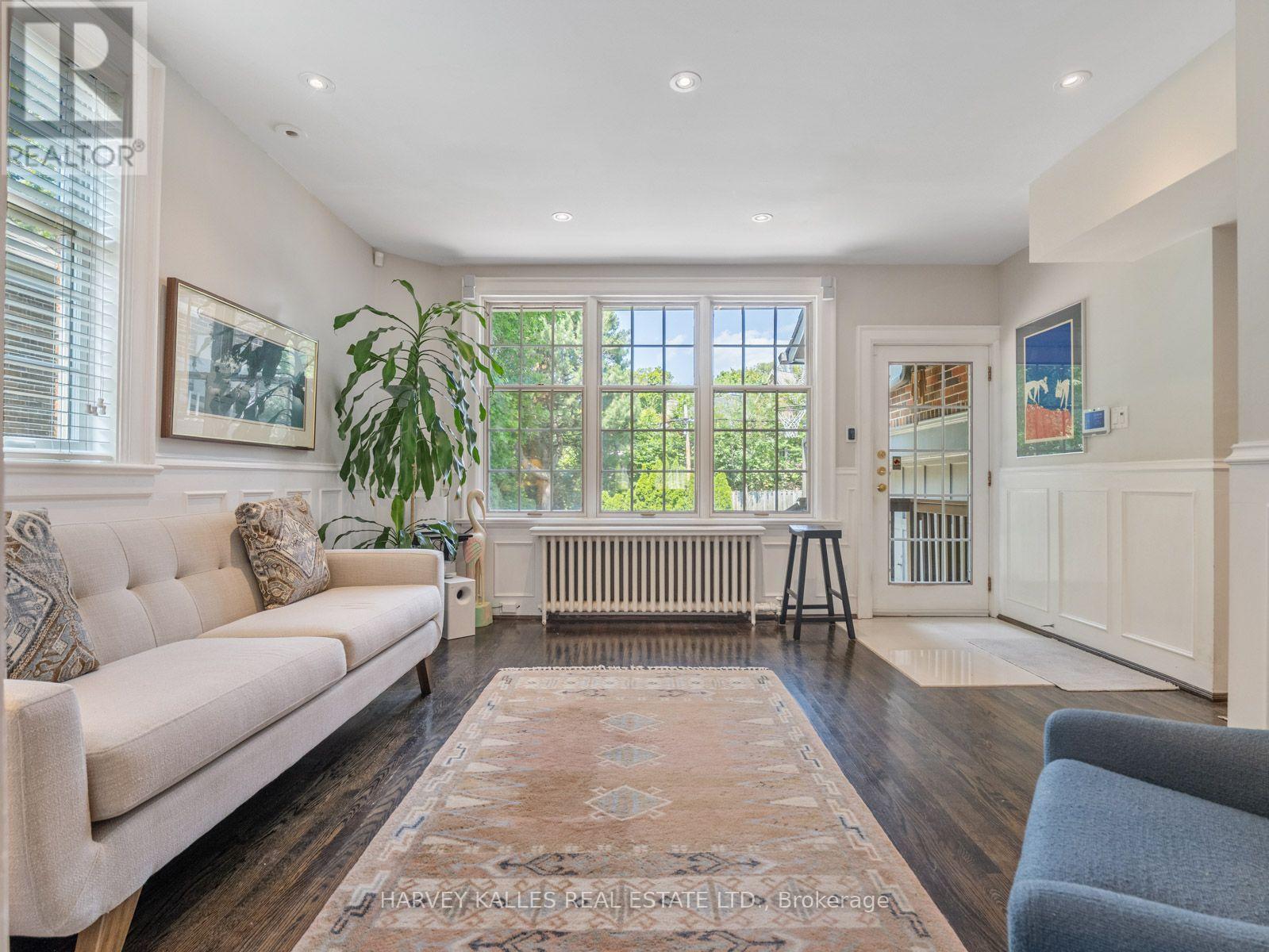 14 Dewbourne Avenue, Toronto, Ontario M5P 1Z4 - Photo 7 - C13771738