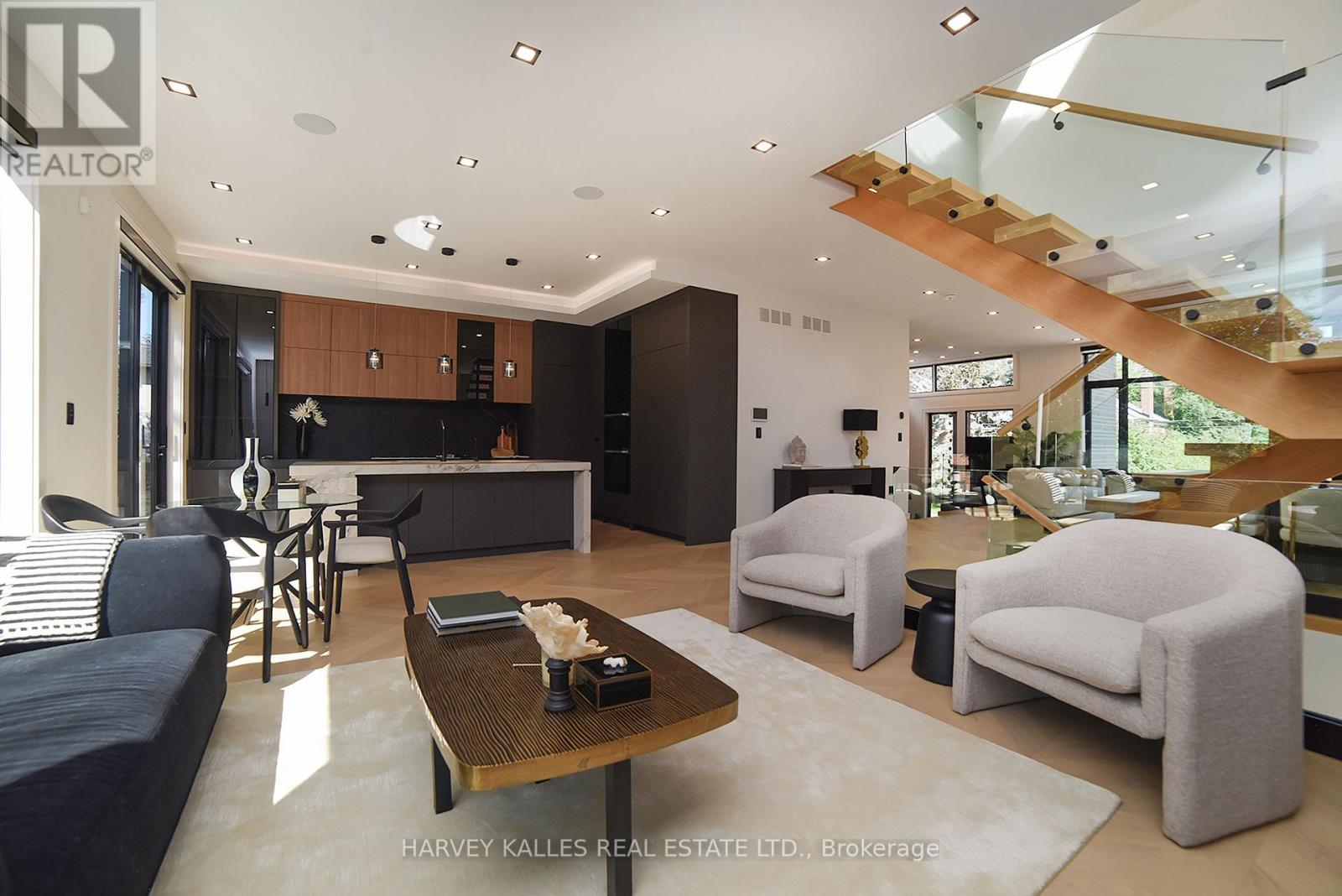 110 Mona Drive, Toronto, Ontario  M5N 2R4 - Photo 18 - C13773066