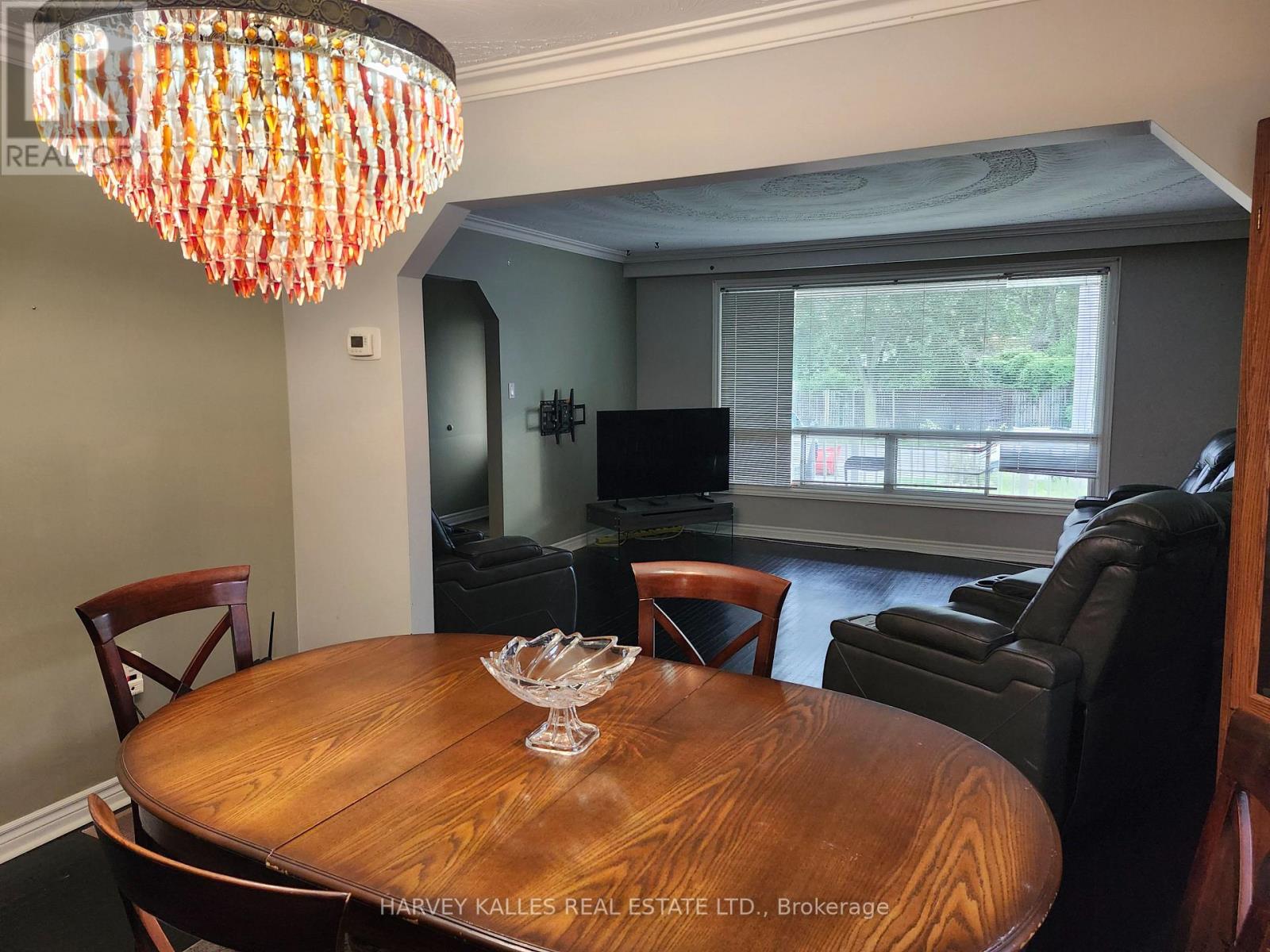 2379 Hensall Street, Mississauga, Ontario L5A 2T1 - Photo 7 - W13774704