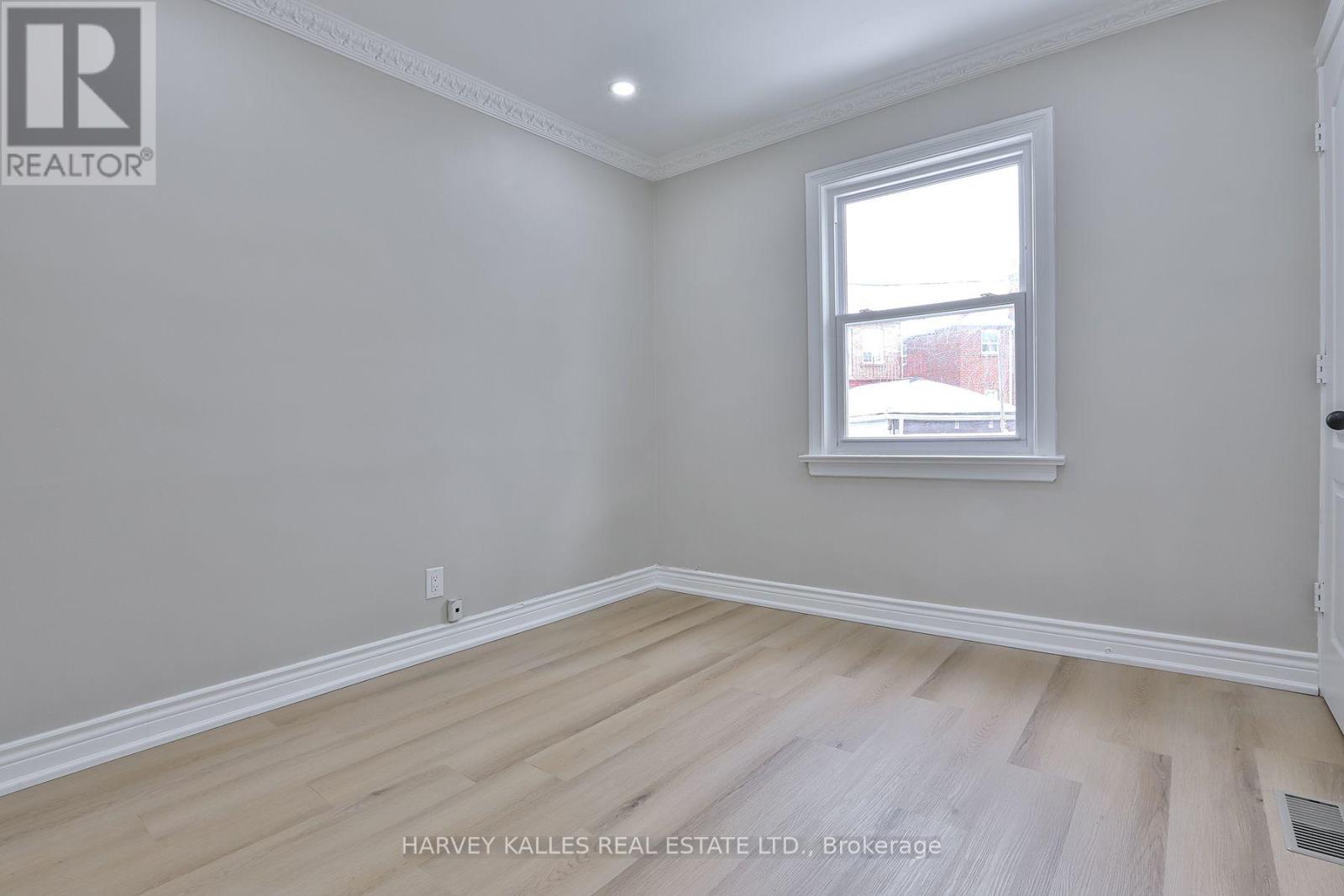 1239 Jane Street, Toronto, Ontario M6M 4X9 - Photo 14 - W13775724