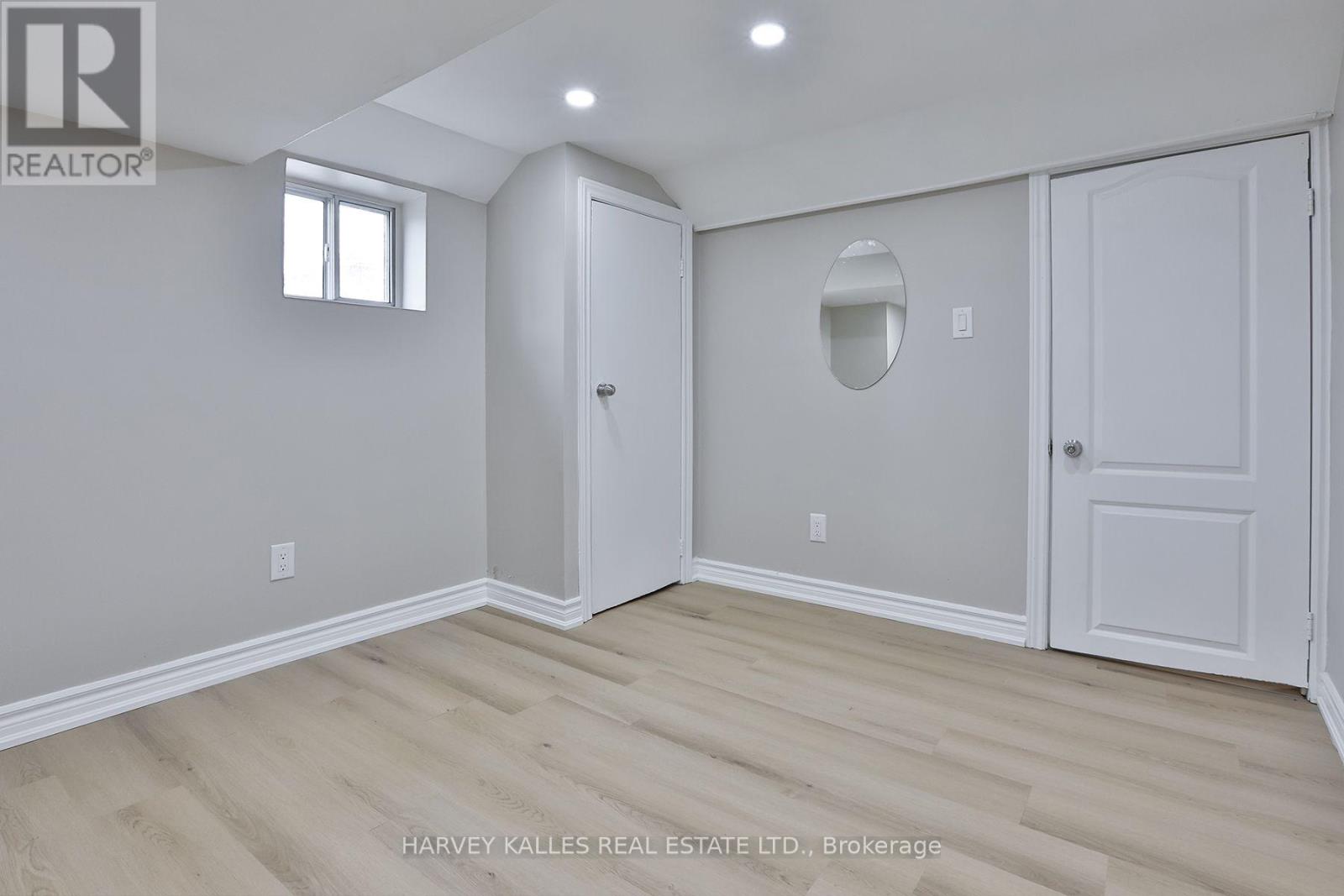 1239 Jane Street, Toronto, Ontario M6M 4X9 - Photo 19 - W13775724
