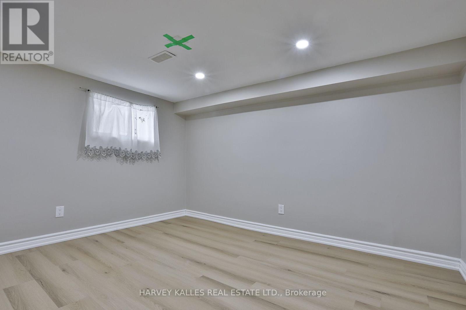 1239 Jane Street, Toronto, Ontario M6M 4X9 - Photo 26 - W13775724