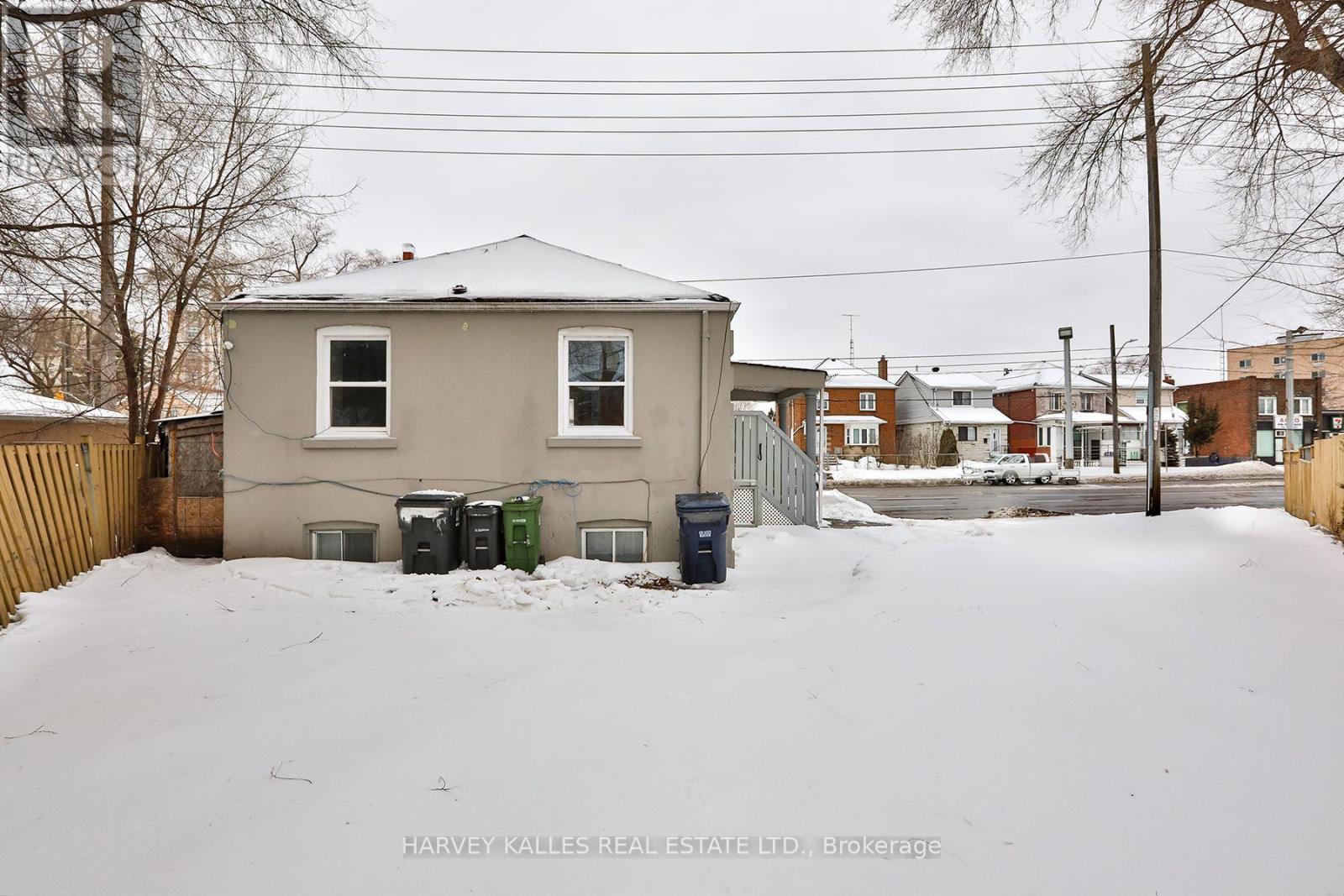 1239 Jane Street, Toronto, Ontario M6M 4X9 - Photo 34 - W13775724