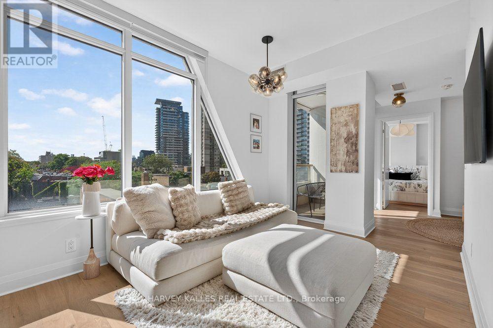 510 - 151 AVENUE ROAD, Toronto, Ontario