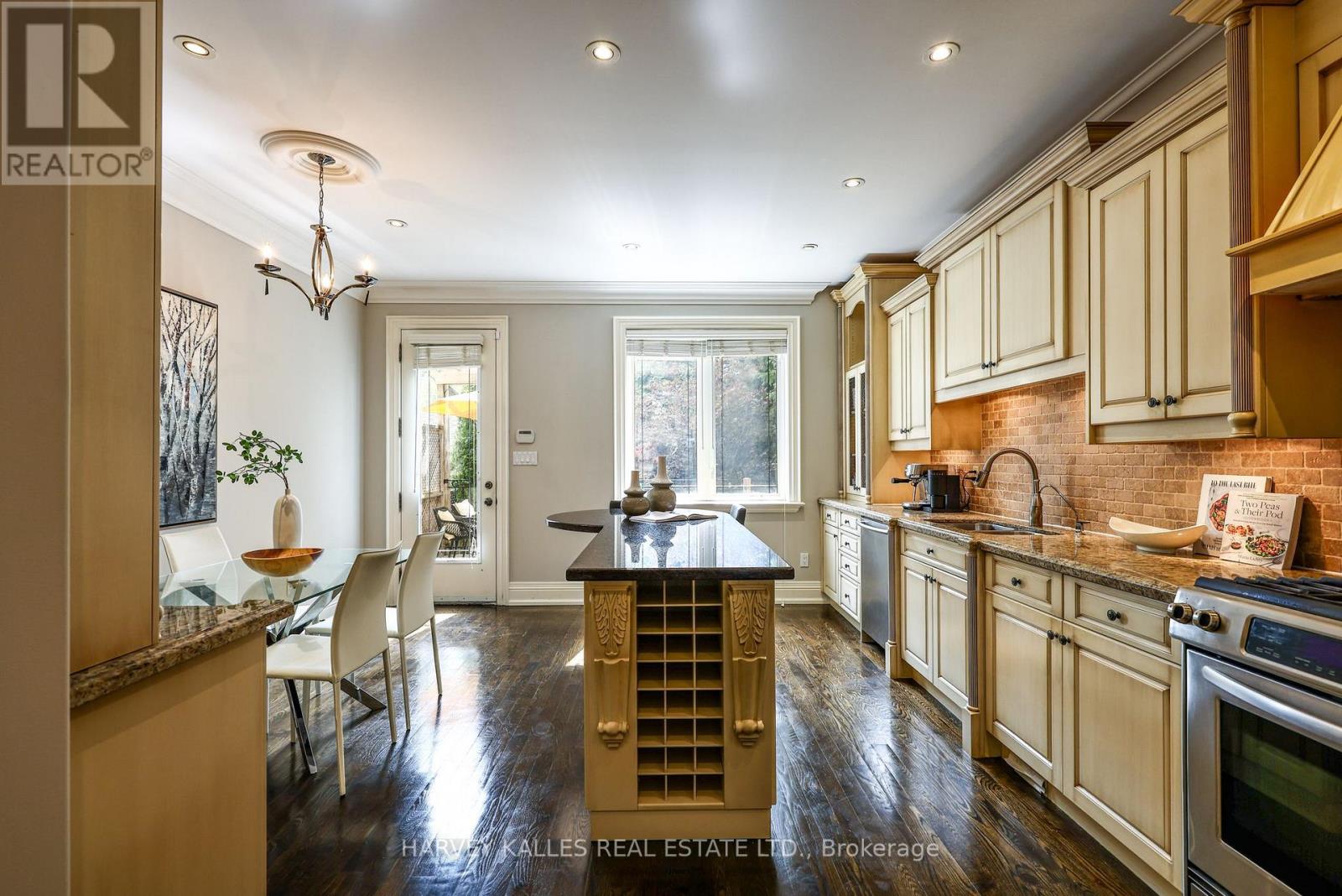 599 Woburn Avenue, Toronto, Ontario M5M 1M2 - Photo 10 - C13779050