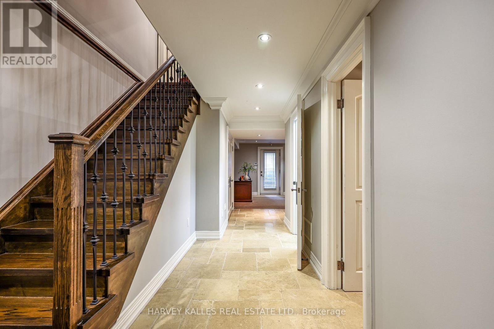 599 Woburn Avenue, Toronto, Ontario M5M 1M2 - Photo 34 - C13779050