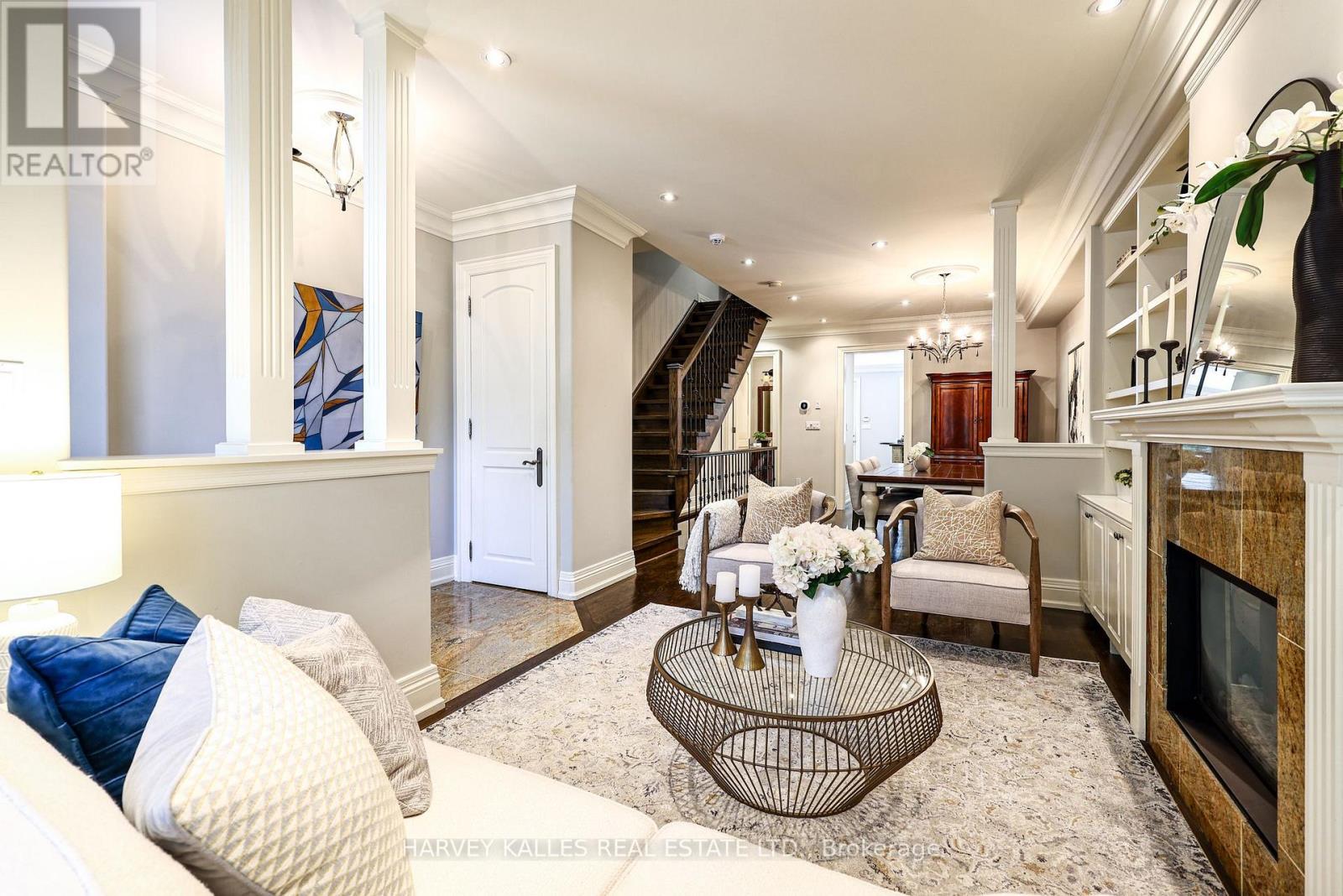 599 Woburn Avenue, Toronto, Ontario M5M 1M2 - Photo 6 - C13779050
