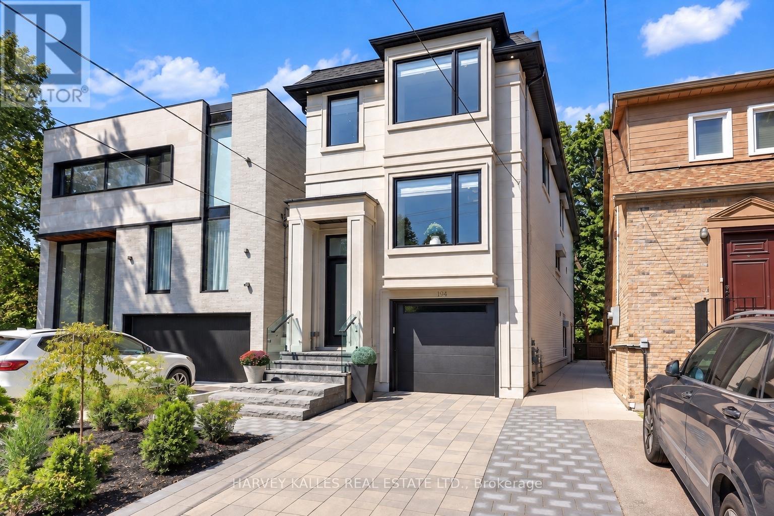 194 SHELDRAKE BOULEVARD, Toronto, Ontario