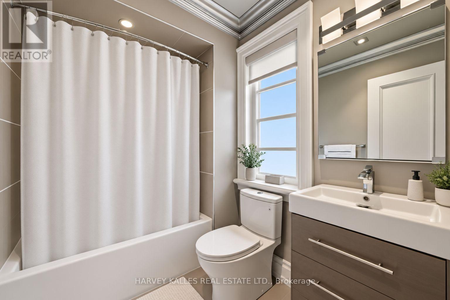 523 Vesta Drive, Toronto, Ontario  M5P 3A9 - Photo 34 - C13779646