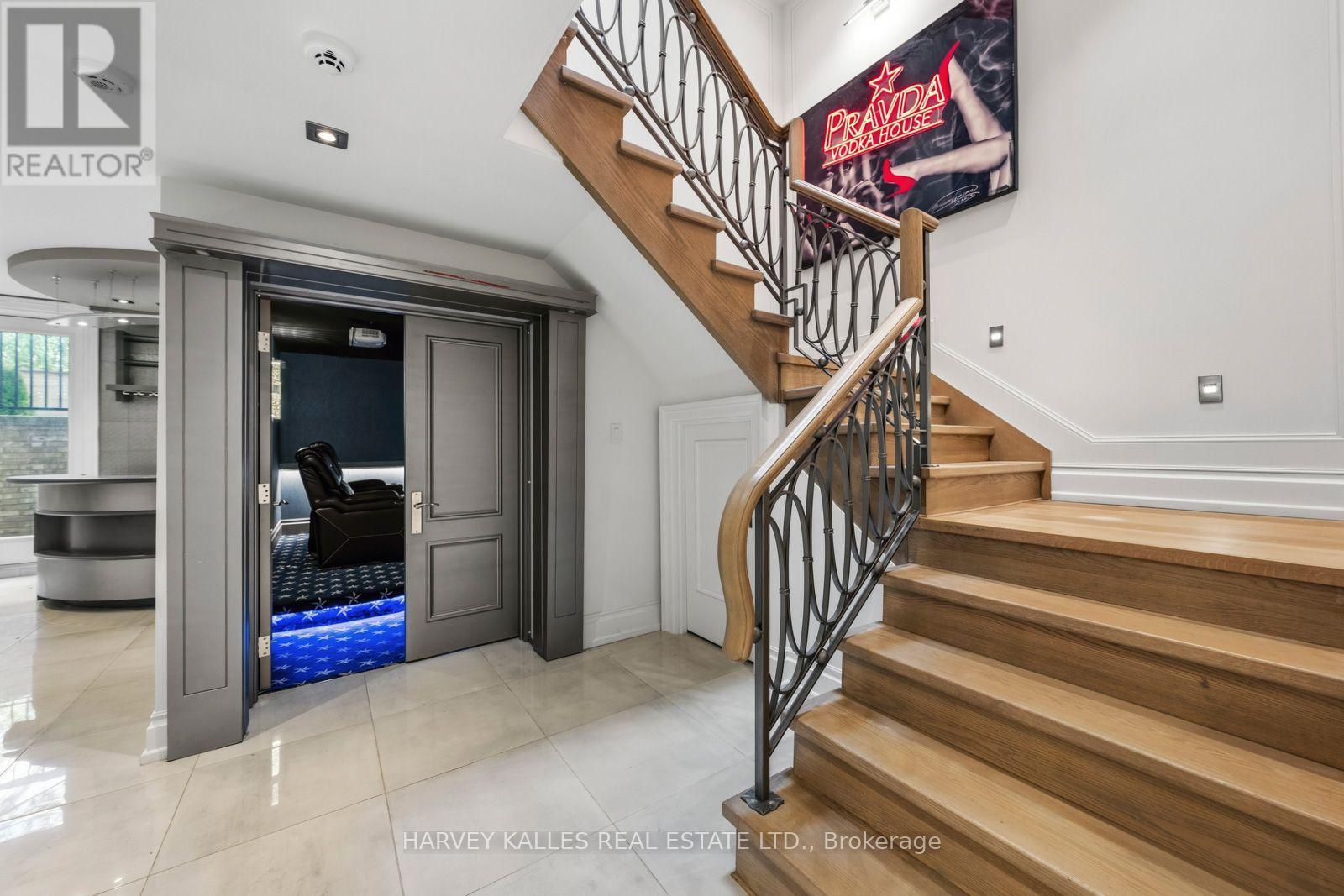 523 Vesta Drive, Toronto, Ontario  M5P 3A9 - Photo 36 - C13779646