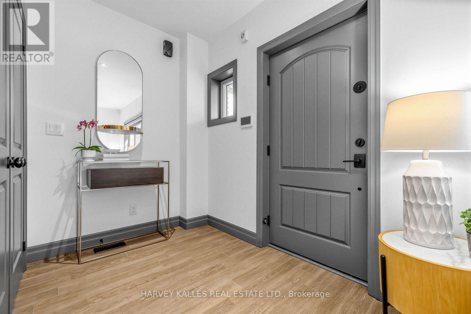 487 Winnett Avenue, Toronto, Ontario M6C 3M6 - Photo 5 - C13780208