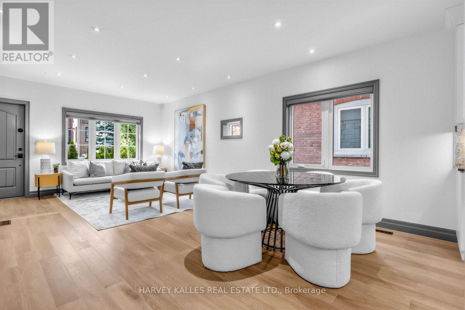 487 Winnett Avenue, Toronto, Ontario M6C 3M6 - Photo 6 - C13780208