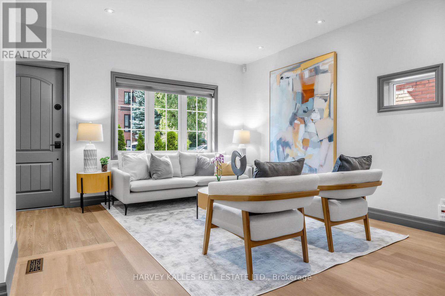487 Winnett Avenue, Toronto, Ontario M6C 3M6 - Photo 7 - C13780208