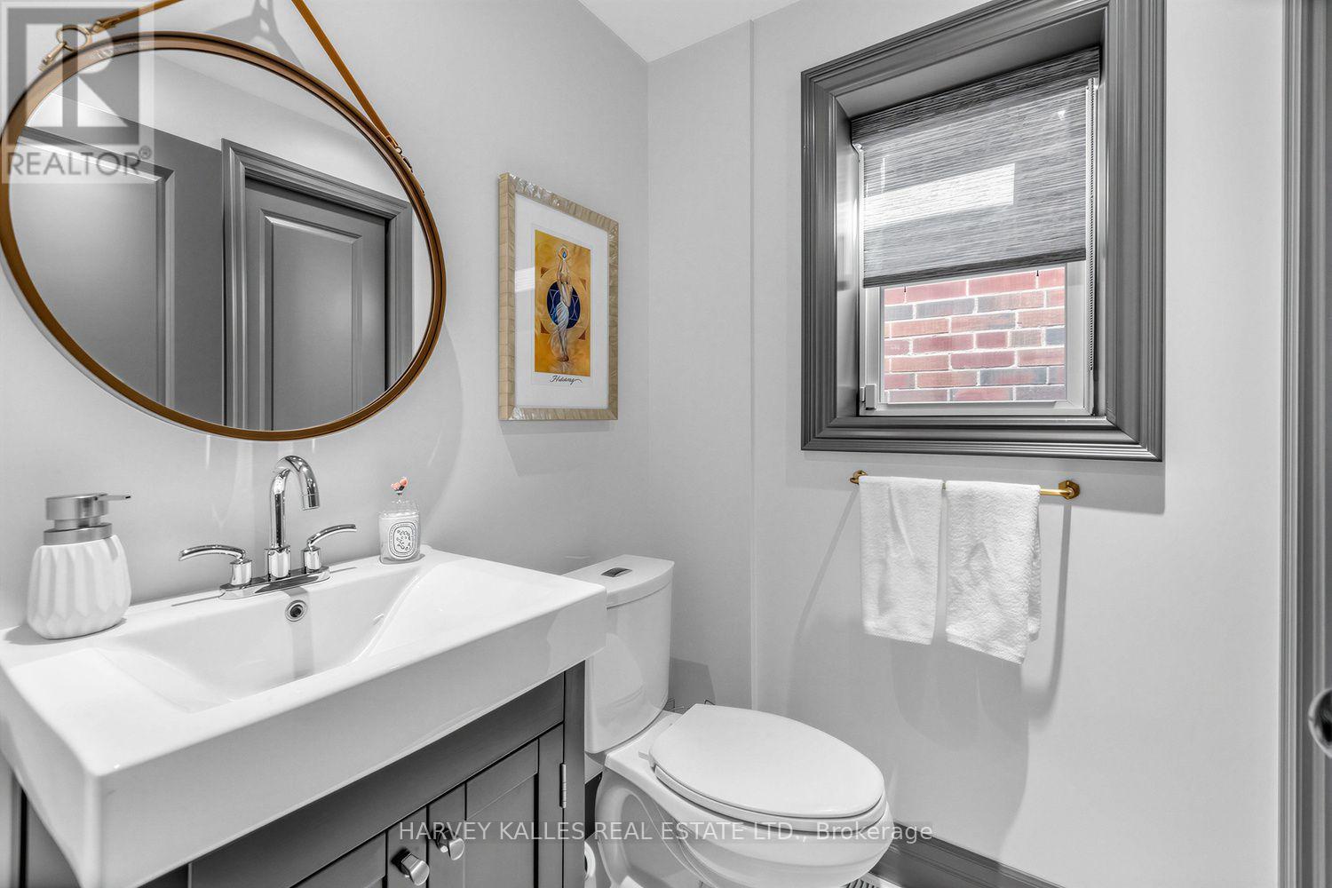 487 Winnett Avenue, Toronto, Ontario M6C 3M6 - Photo 8 - C13780208