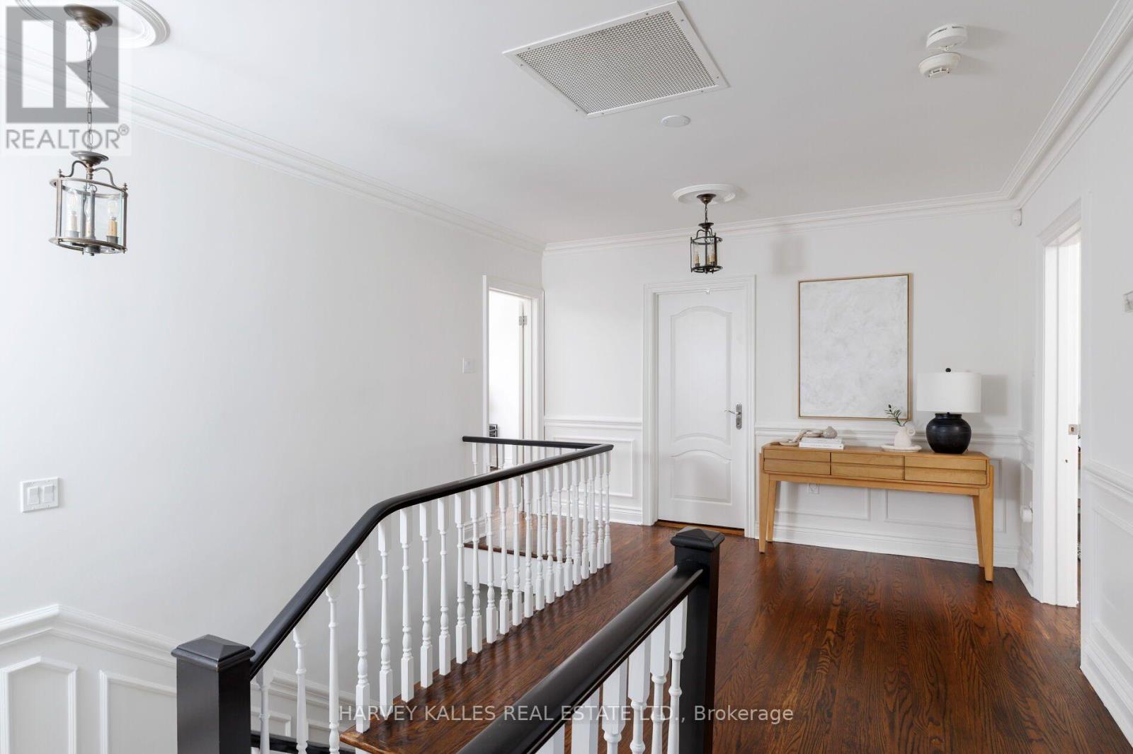 15 Moorehill Drive, Toronto, Ontario M4G 1A3 - Photo 27 - C13780272