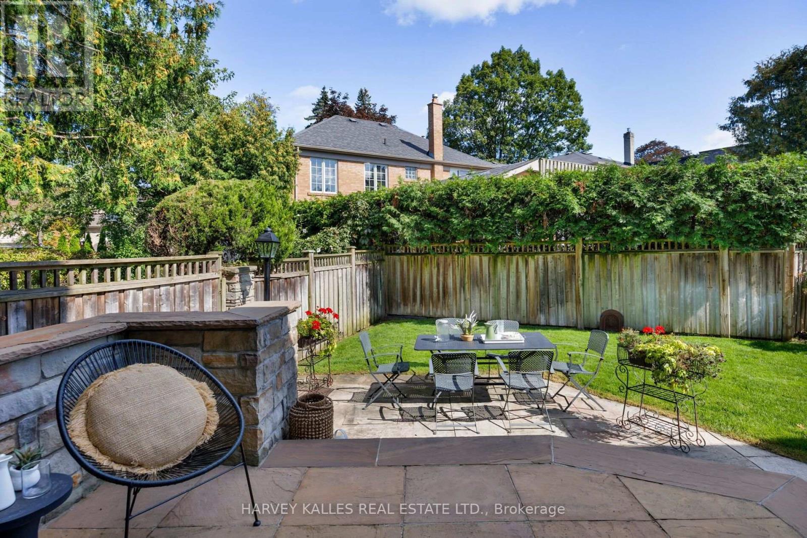 15 Moorehill Drive, Toronto, Ontario M4G 1A3 - Photo 42 - C13780272