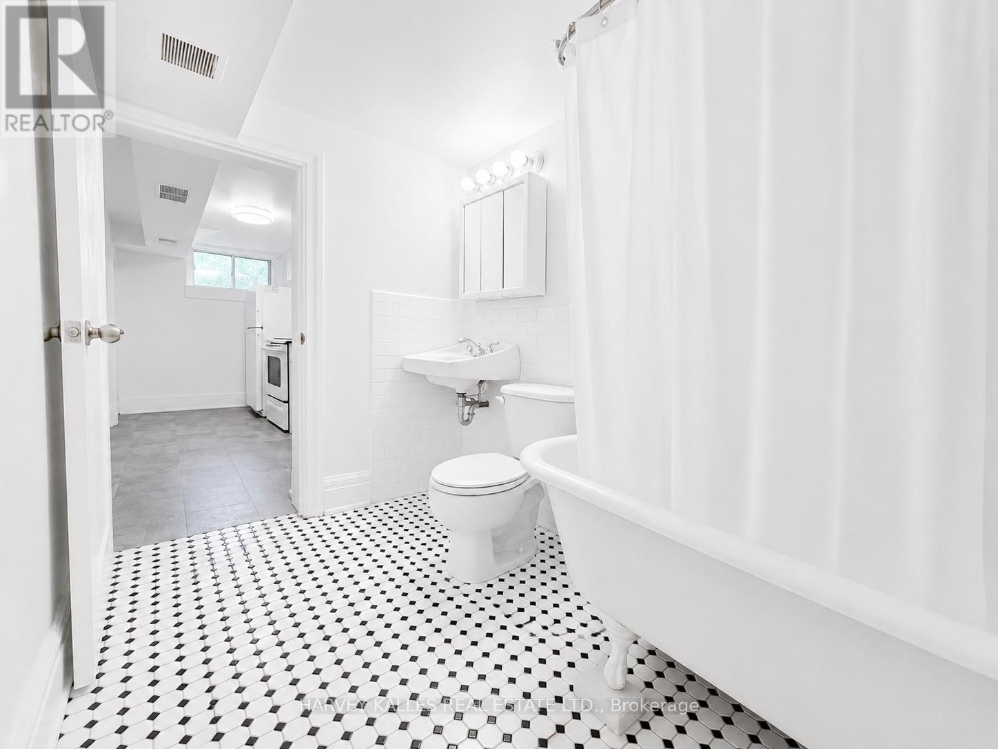Bsmt - 807 Duplex Avenue, Toronto, Ontario M4R 1W6 - Photo 12 - C13782246