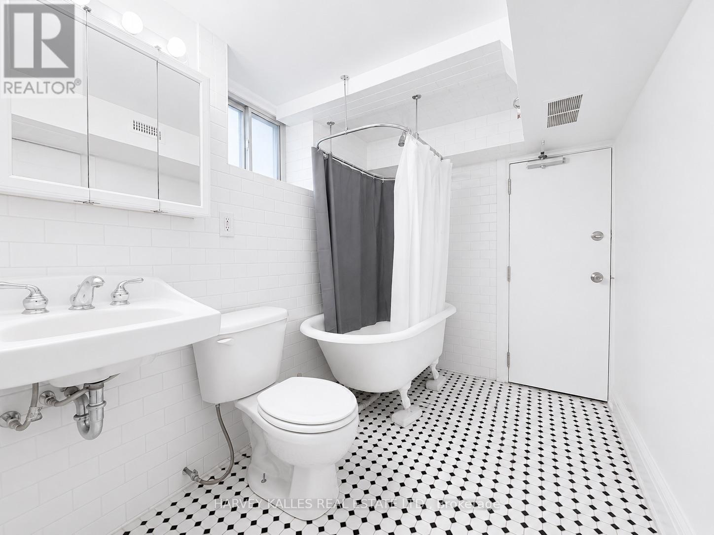 Bsmt - 807 Duplex Avenue, Toronto, Ontario M4R 1W6 - Photo 13 - C13782246