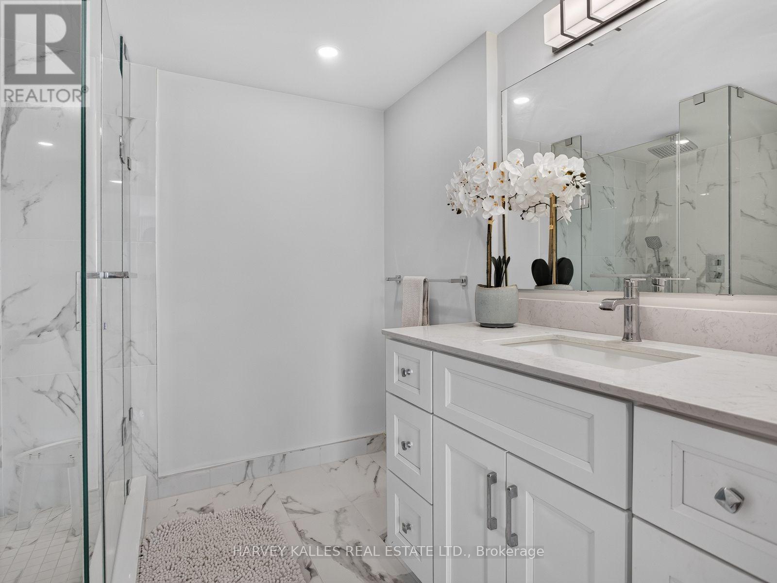 1004 - 8 Covington Road, Toronto, Ontario  M6A 3E5 - Photo 17 - C13782718