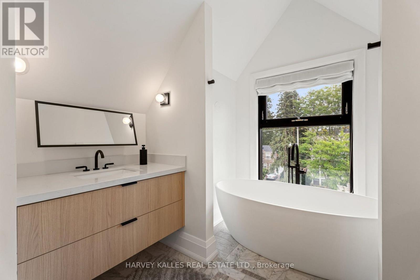 75 Lawrence Crescent, Toronto, Ontario  M4N 1N3 - Photo 35 - C13782750