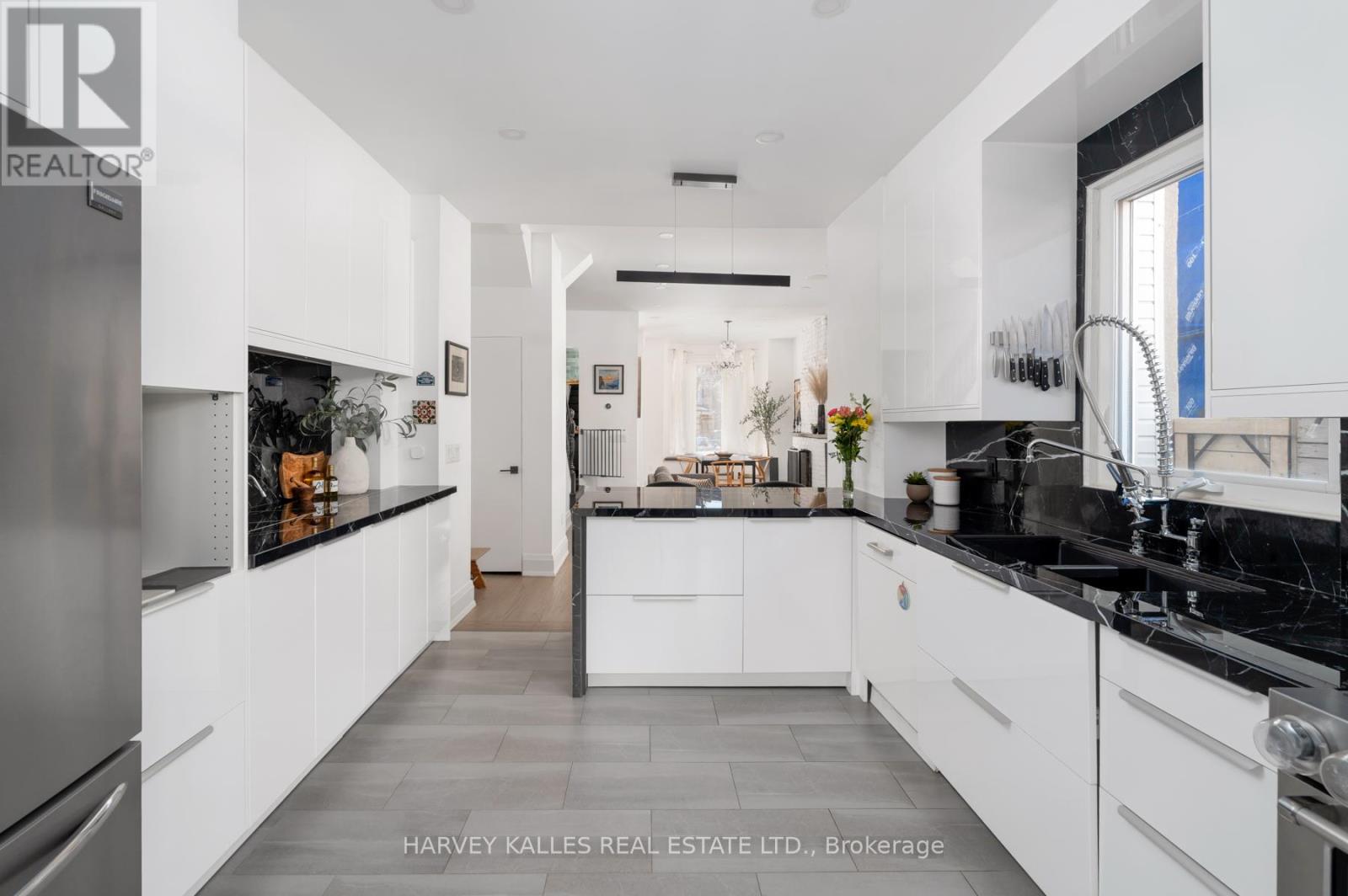 281 Lisgar Street, Toronto, Ontario M6J 3H1 - Photo 13 - C13782826