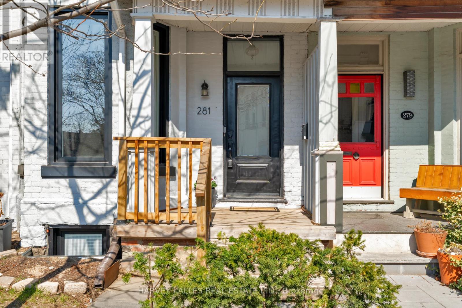281 Lisgar Street, Toronto, Ontario M6J 3H1 - Photo 2 - C13782826