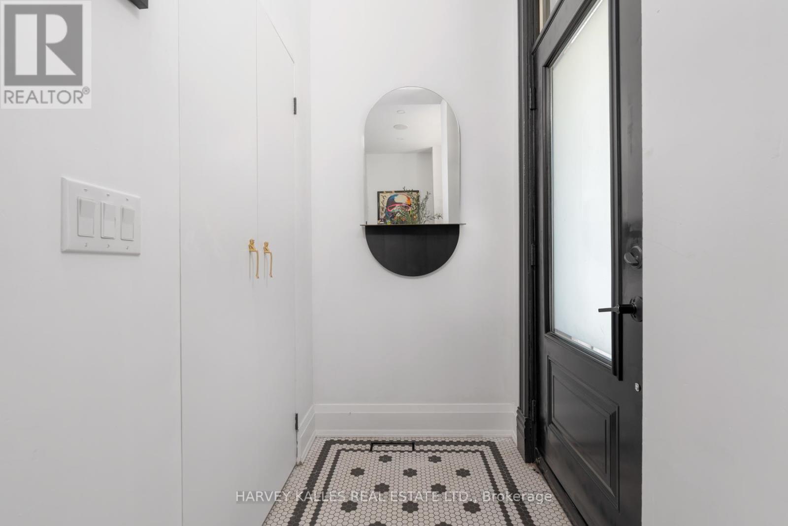281 Lisgar Street, Toronto, Ontario M6J 3H1 - Photo 3 - C13782826
