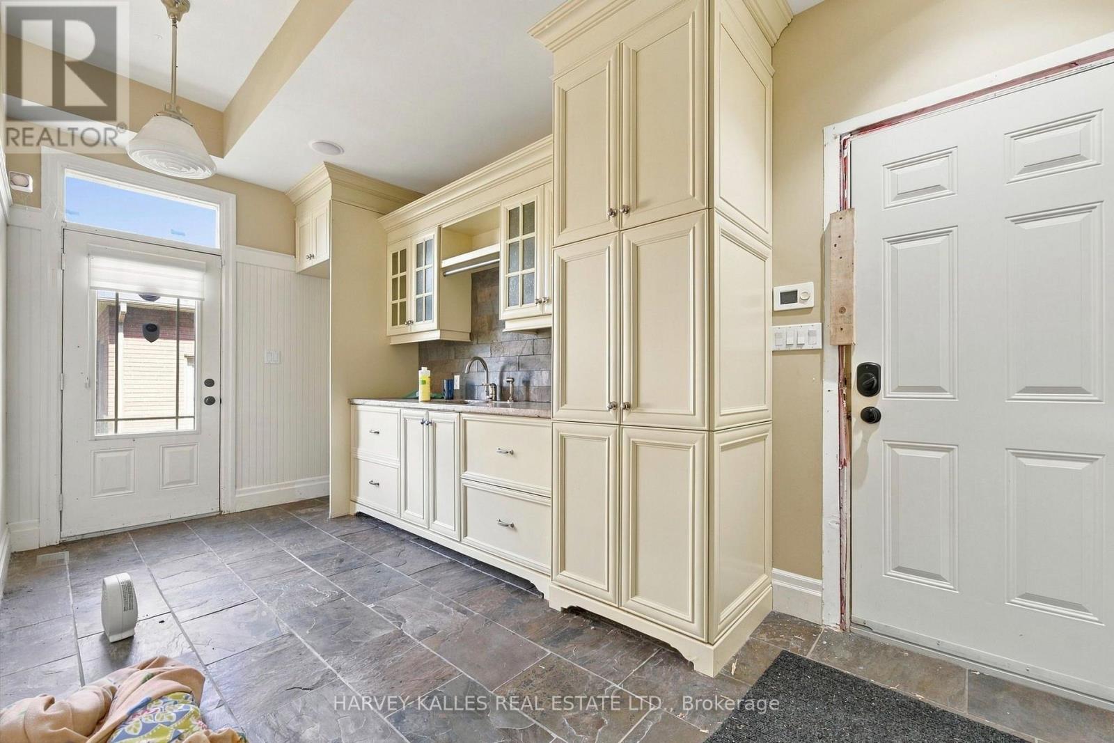 7472 Ashburn Road, Whitby, Ontario L1M 1L4 - Photo 11 - E13783510