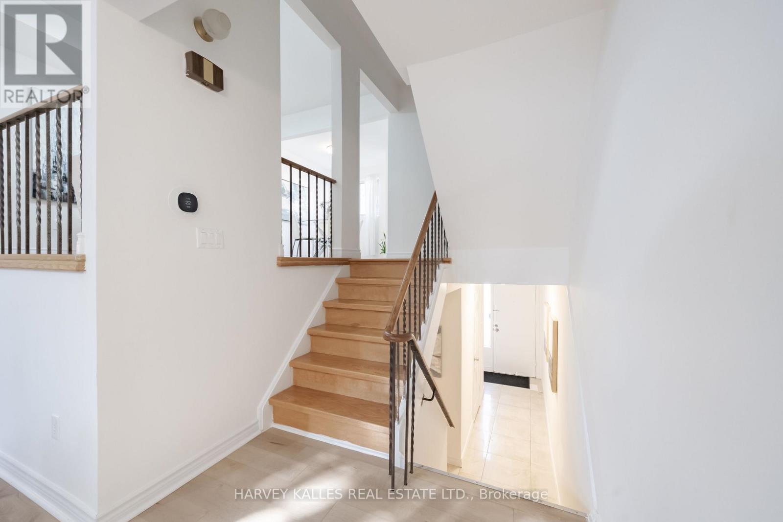 102 Jenny Wren Way, Toronto, Ontario M2H 2Z2 - Photo 10 - C13783674