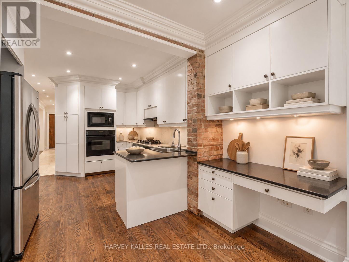 67 Warren Road, Toronto, Ontario M4V 2R9 - Photo 11 - C13786652