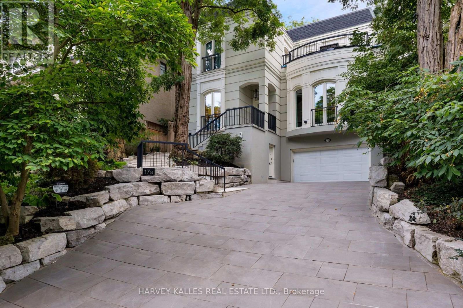 17a Avondale Road, Toronto, Ontario  M4W 2R7 - Photo 5 - C13787378
