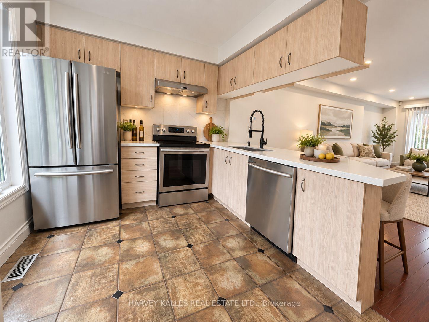 54 - 1635 Pickering Parkway, Pickering, Ontario L1V 6W8 - Photo 6 - E13788282