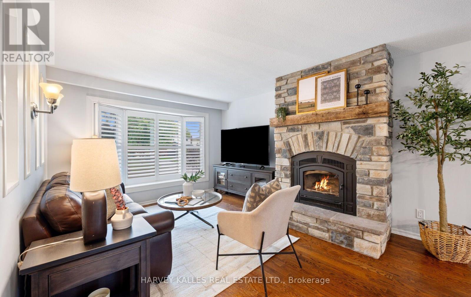 143 Kingsview Drive, Caledon, Ontario L7E 3W2 - Photo 3 - W13790170