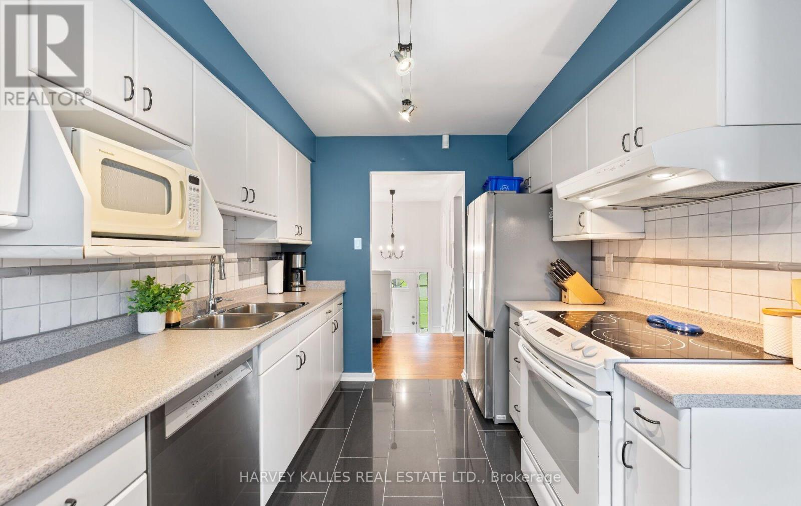 143 Kingsview Drive, Caledon, Ontario L7E 3W2 - Photo 6 - W13790170