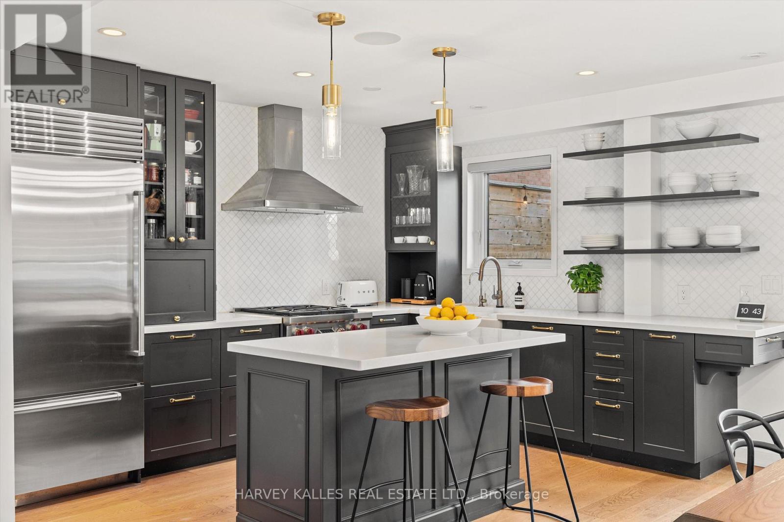80 Fifth Street, Toronto, Ontario M8V 2Z3 - Photo 16 - W13790498