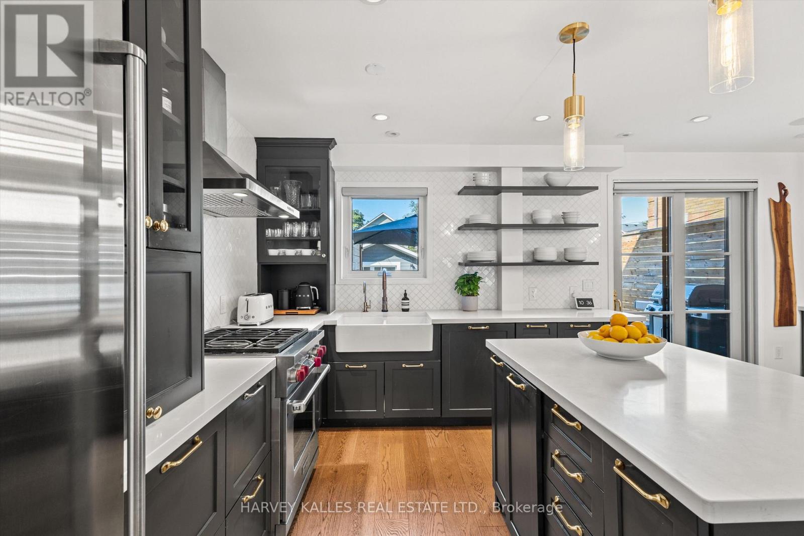 80 Fifth Street, Toronto, Ontario M8V 2Z3 - Photo 19 - W13790498