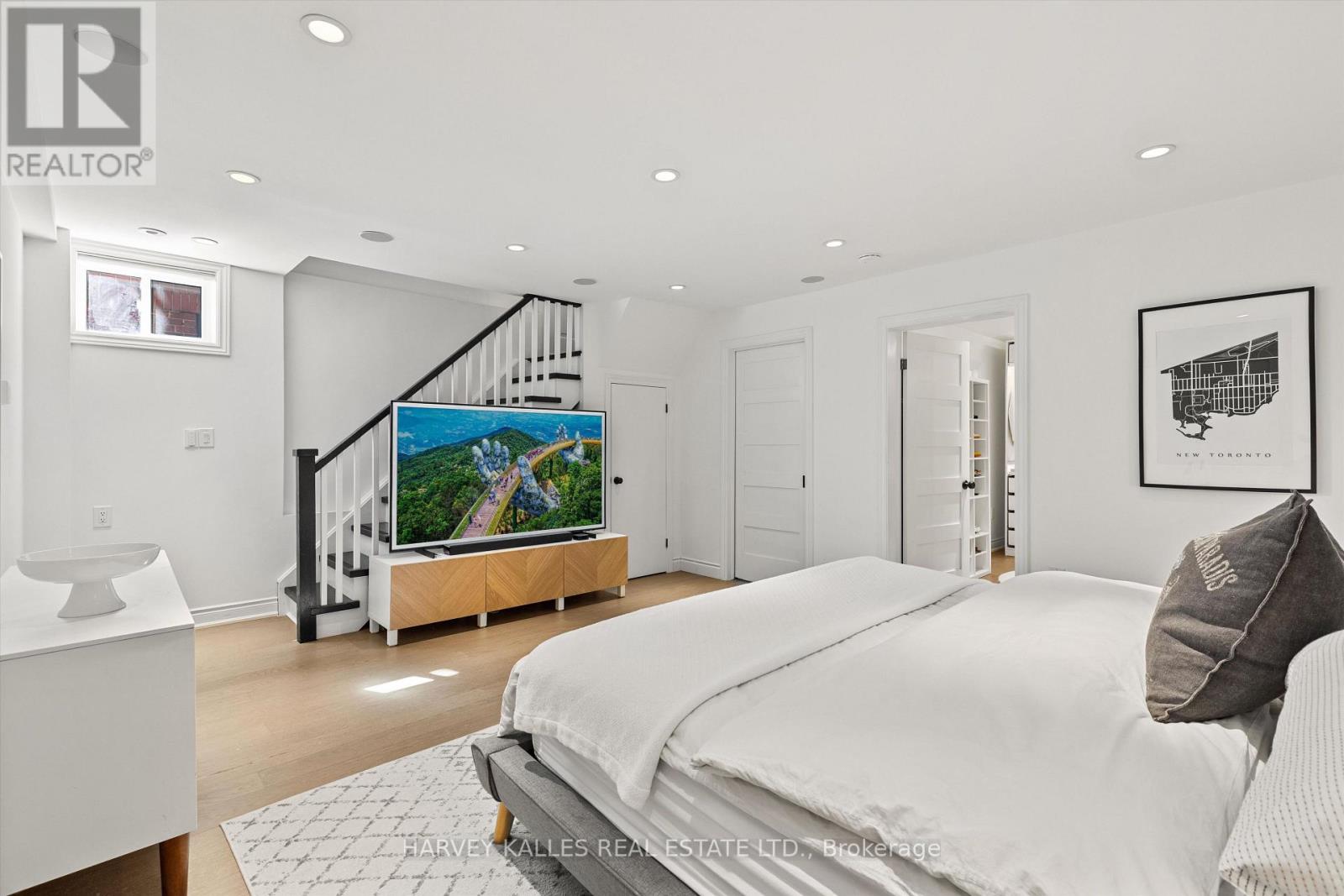 80 Fifth Street, Toronto, Ontario M8V 2Z3 - Photo 23 - W13790498