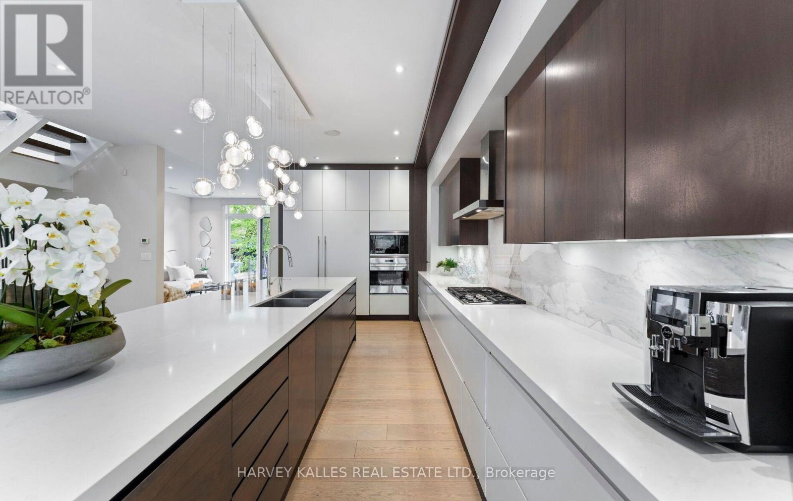 33 Tarlton Road, Toronto, Ontario M5P 2M6 - Photo 10 - C13790816
