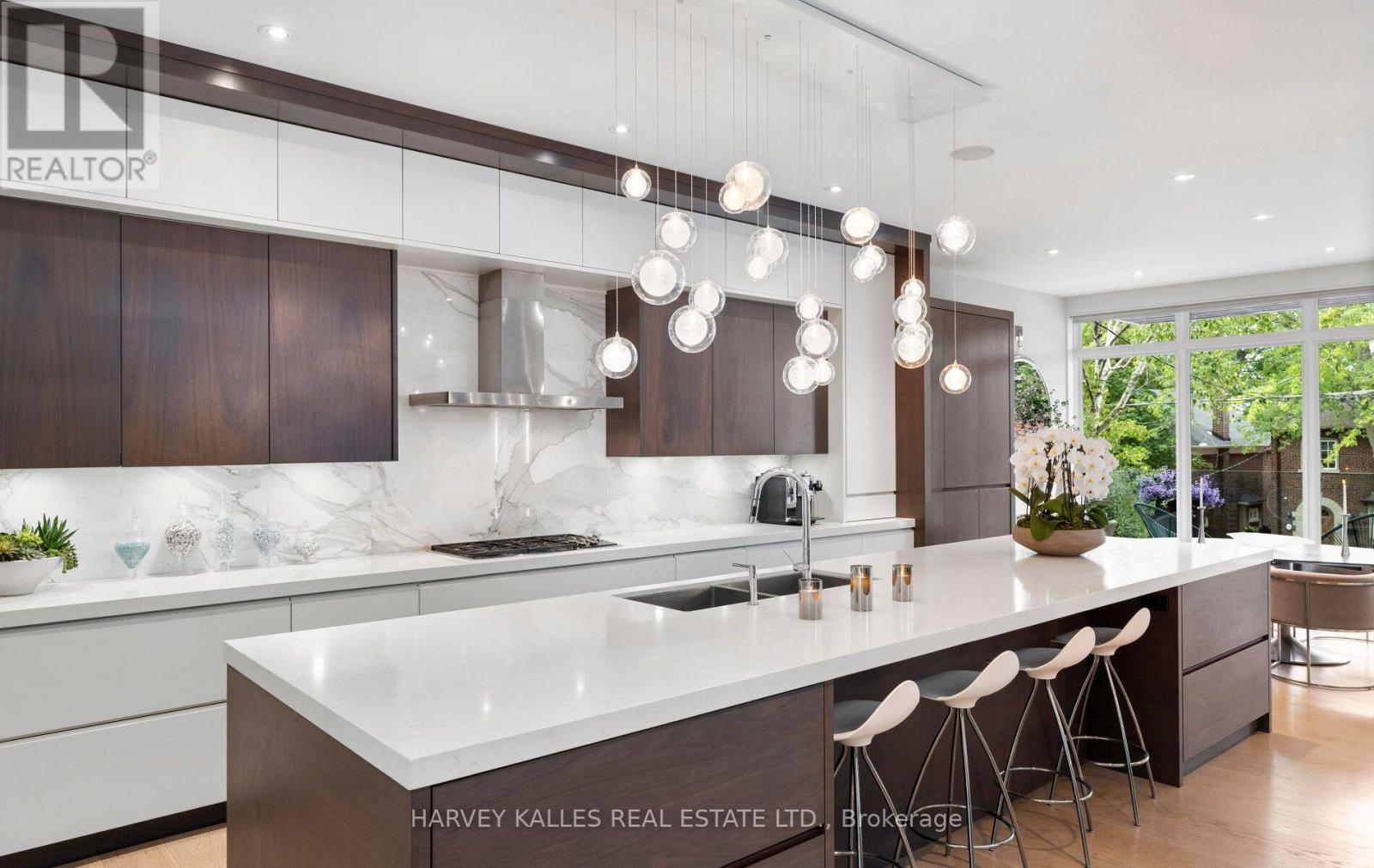 33 Tarlton Road, Toronto, Ontario M5P 2M6 - Photo 7 - C13790816
