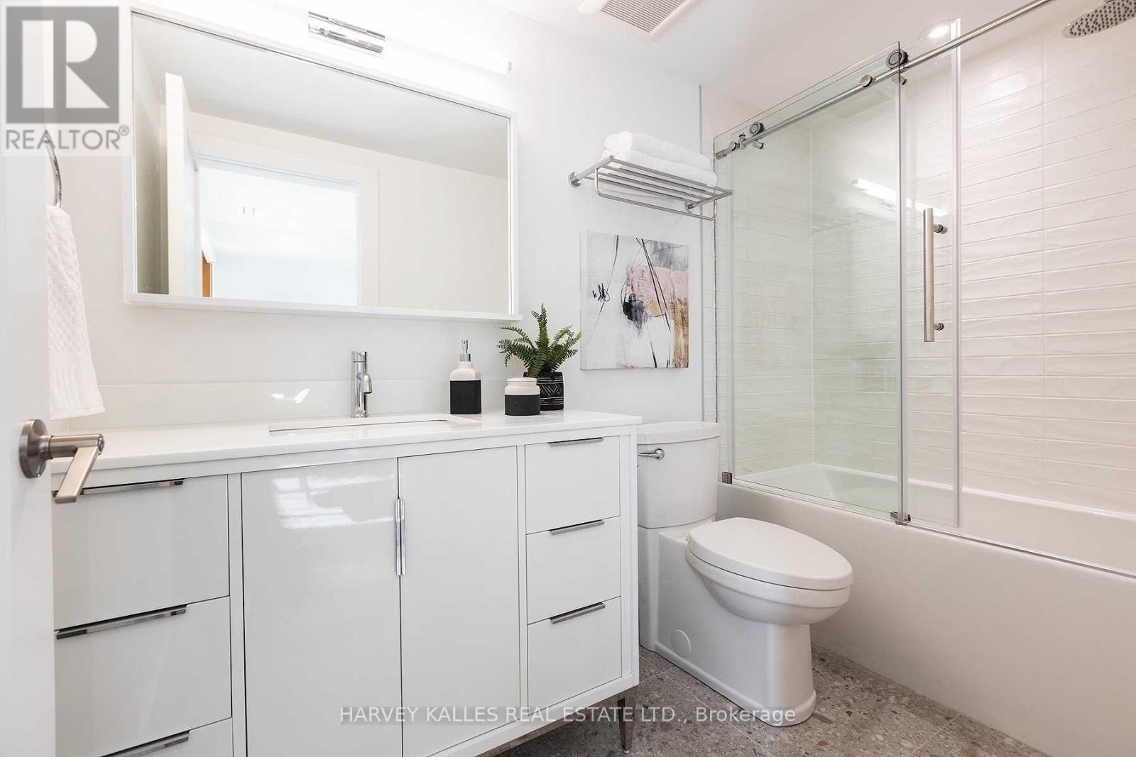 165r Wychwood Avenue, Toronto, Ontario M6C 2T4 - Photo 23 - C13790844