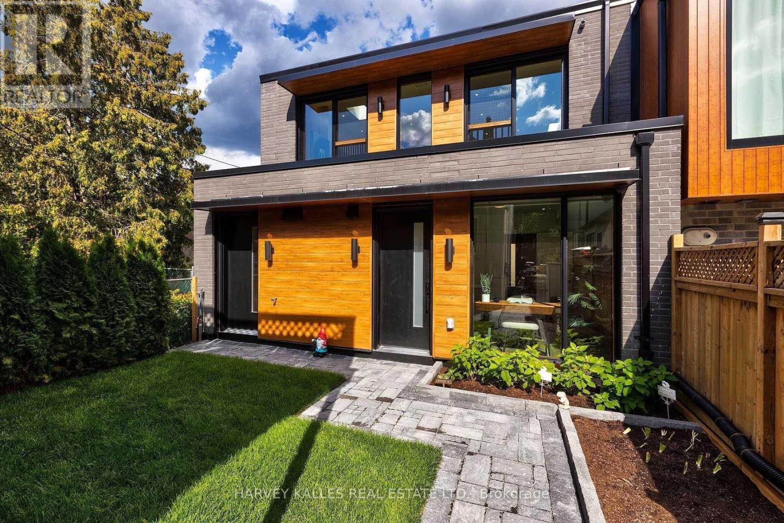 165r Wychwood Avenue, Toronto, Ontario M6C 2T4 - Photo 31 - C13790844