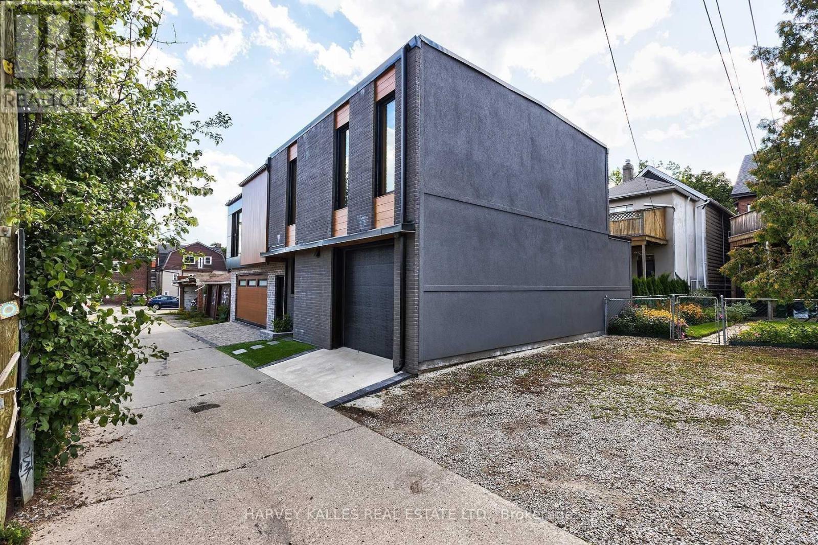 165r Wychwood Avenue, Toronto, Ontario M6C 2T4 - Photo 32 - C13790844
