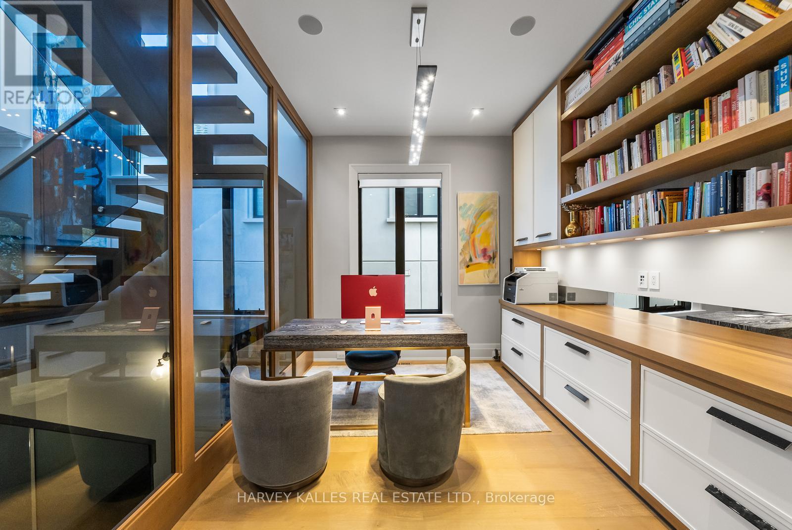 75 Bannockburn Avenue, Toronto, Ontario  M5M 2M9 - Photo 10 - C13792464