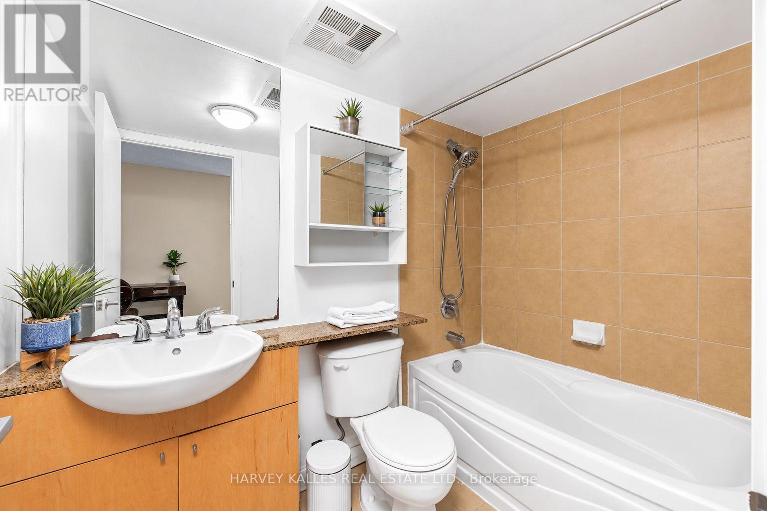 2803 - 373 Front Street W, Toronto, Ontario  M5V 3R7 - Photo 12 - C13792858