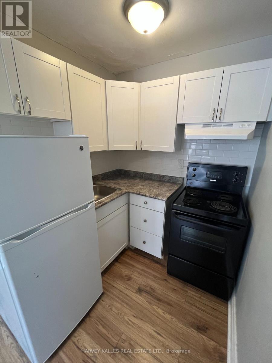 32 - 3 Elm Grove Avenue, Toronto, Ontario M6K 2H9 - Photo 5 - W13792916