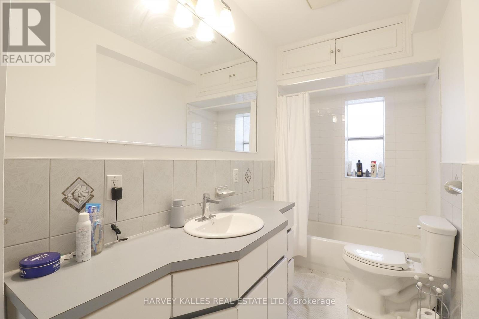 1a - 107 Concord Avenue, Toronto, Ontario M6H 2P2 - Photo 11 - C13793116