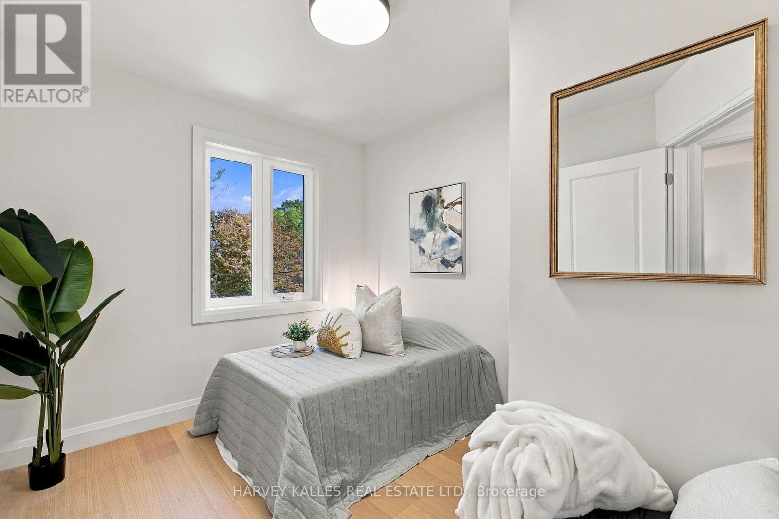 547 Melrose Avenue, Toronto, Ontario M5M 2A4 - Photo 18 - C13793344